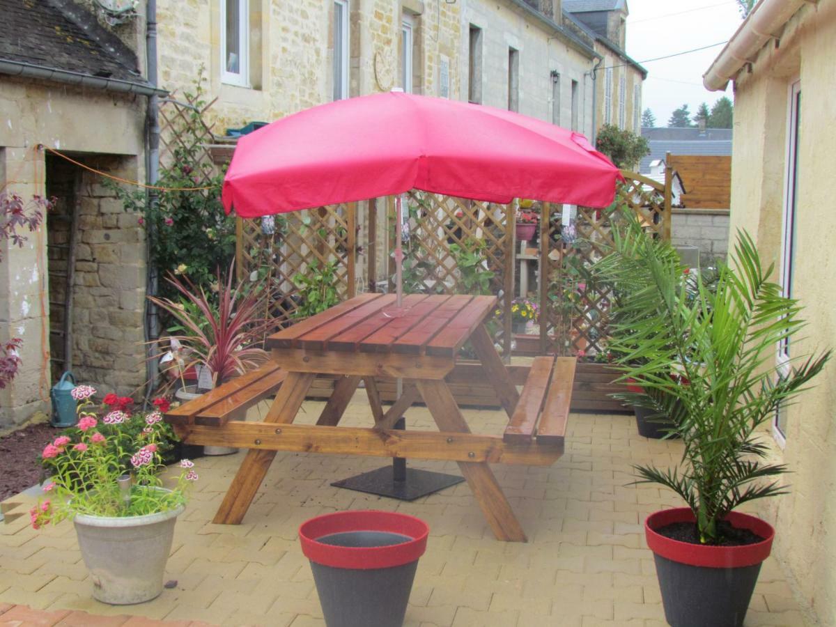 Le Marioly Villa Tilly-sur-Seulles Bagian luar foto